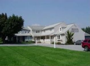 247 W Main St, Leola, PA 17540