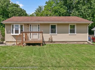 3200 Sunderland Rd, Lansing, MI 48911
