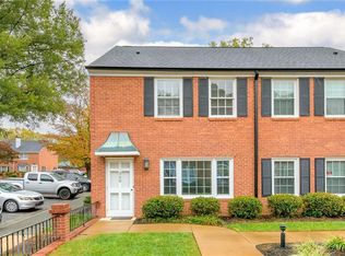 320 Hanover Arms Ct, Winston Salem, NC 27104