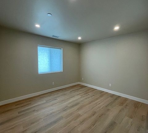 4th image of 716 Encino Pl #A