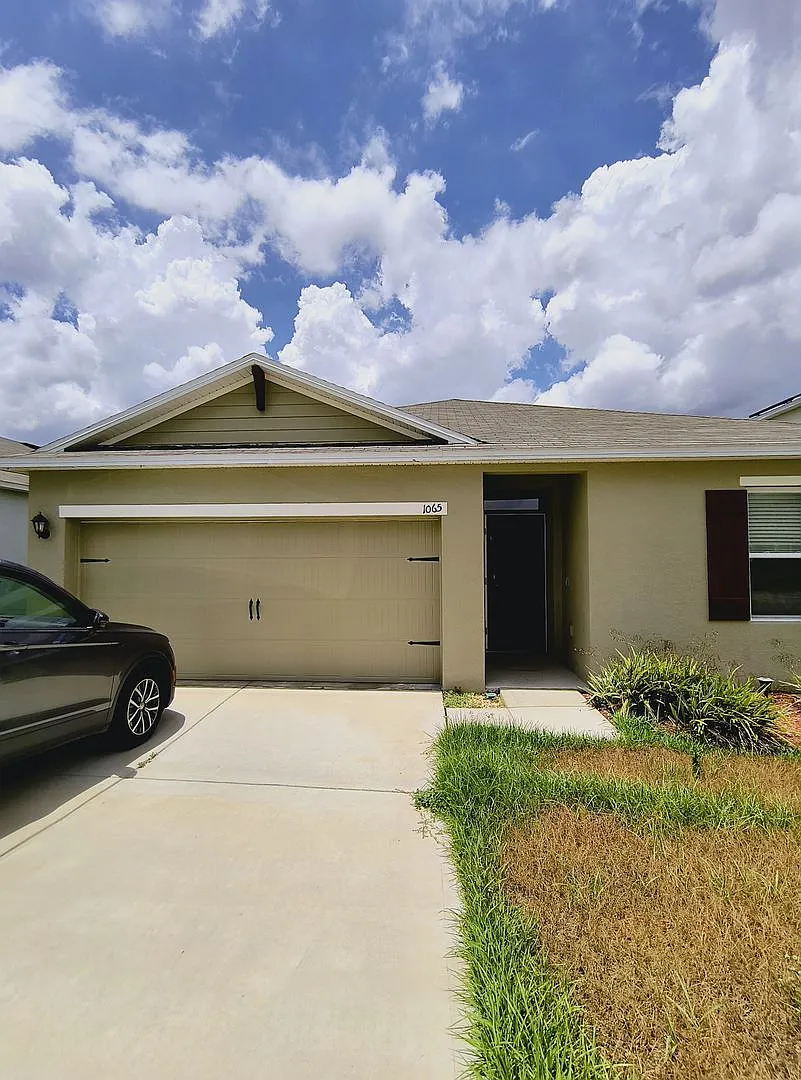 $500 Off The Rent On Second Month Beautiful 4 Bedroom, 2 Bath Single Family Home For Rent — Photo 1