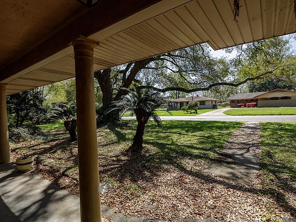 5th image of 2387 77th Ave