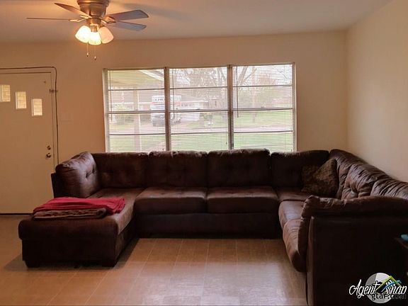 3rd image of 127 Clearview Dr