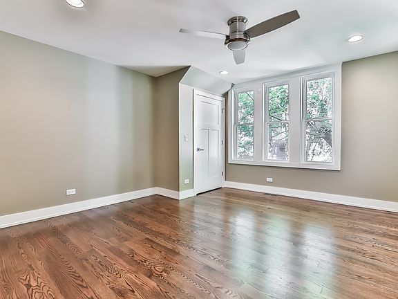 4th image of 3617 N Kedvale Ave