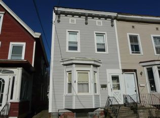 55 John St, Rensselaer, NY 12144