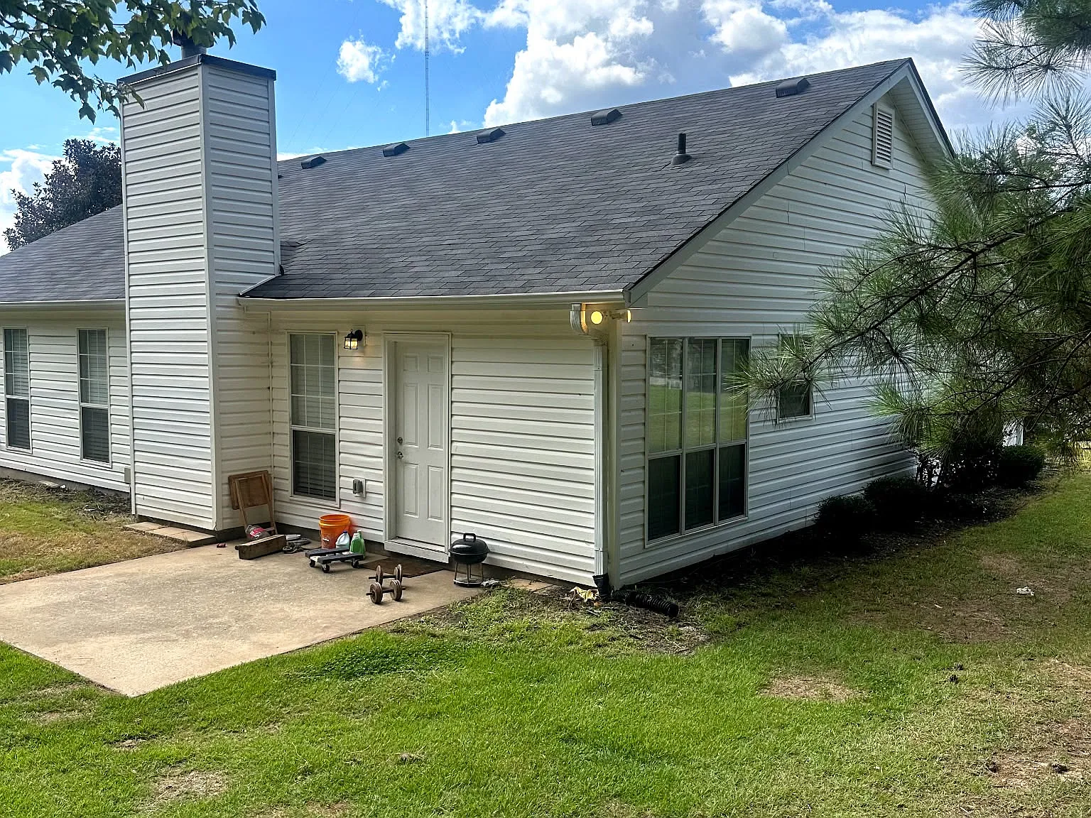 3 bed, 1639 sqft, $2,250 — Photo 4