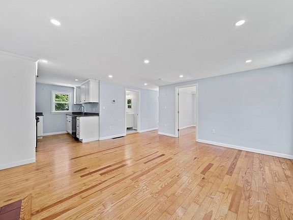 5th image of 50 Florida St