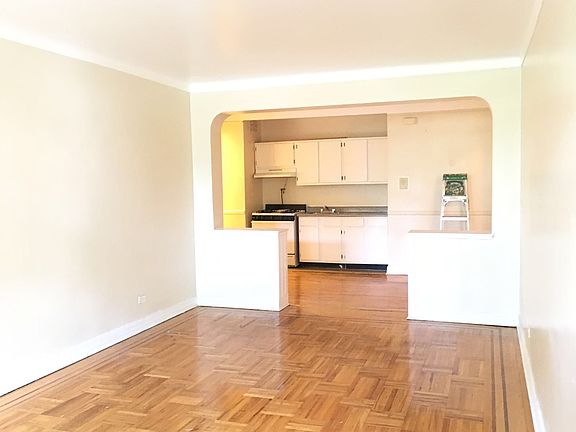 2nd image of 100 Woodruff Ave APT 4B