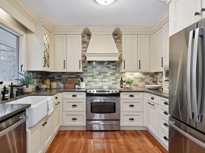 499 Wheeler Dr, Excelsior, MN, 55331