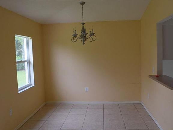 3rd image of 13727 Ogakor Dr