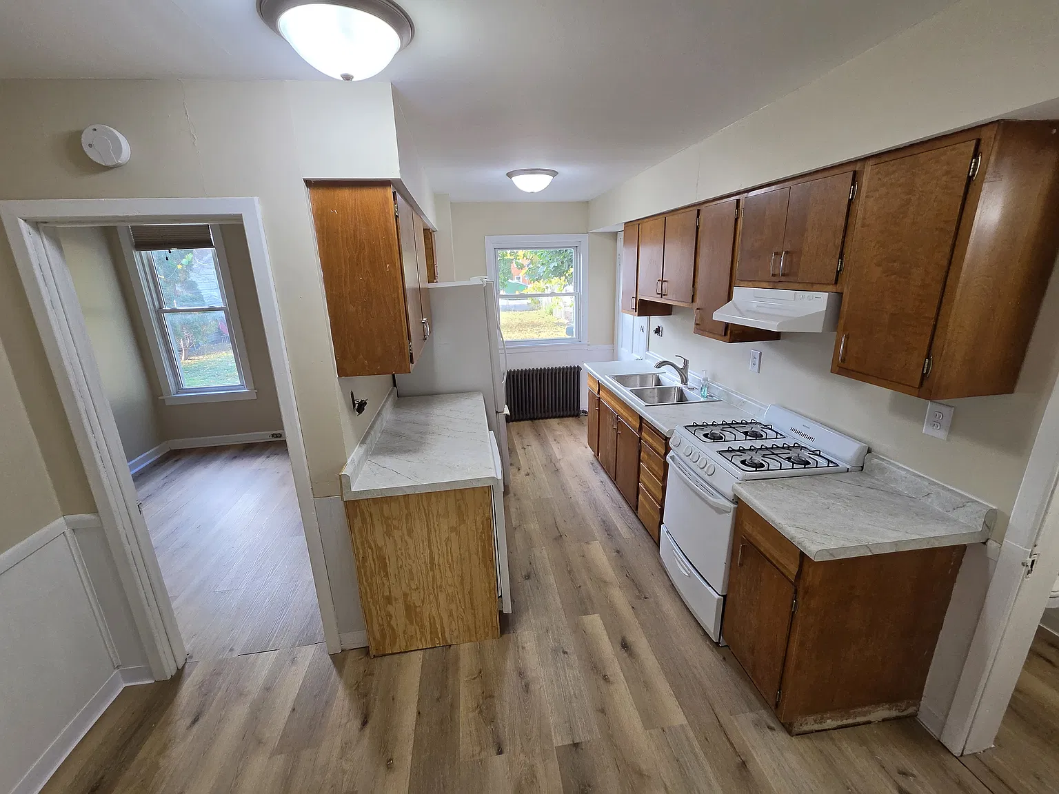 2 bed, 1015 sqft, $1,625 — Photo 4