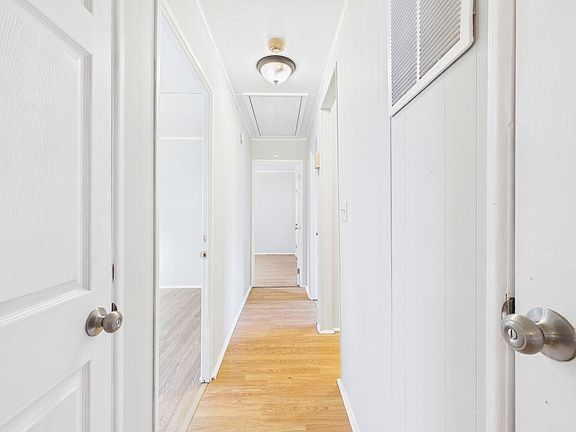 5th image of 3426 Delaware Ave