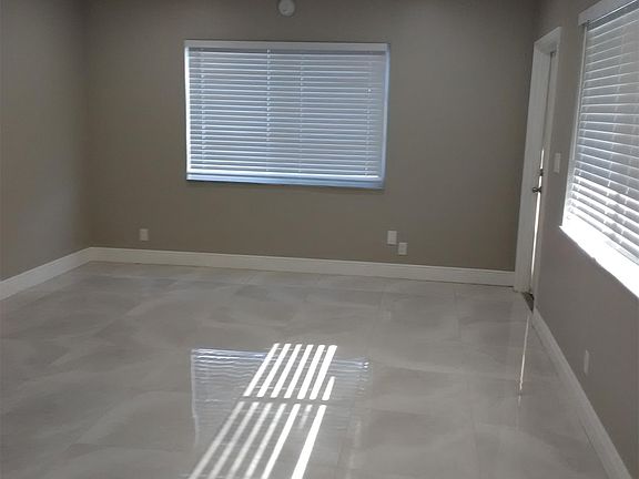 LIV ROOM
