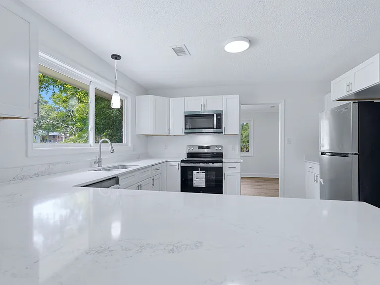 3302 Winn Dr — Photo 13