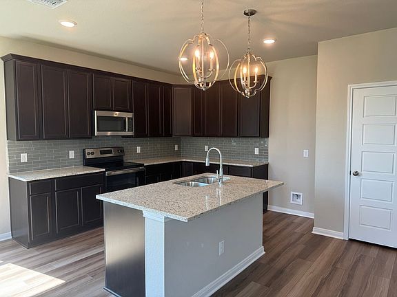 5th image of 608 Tule Canyon Dr