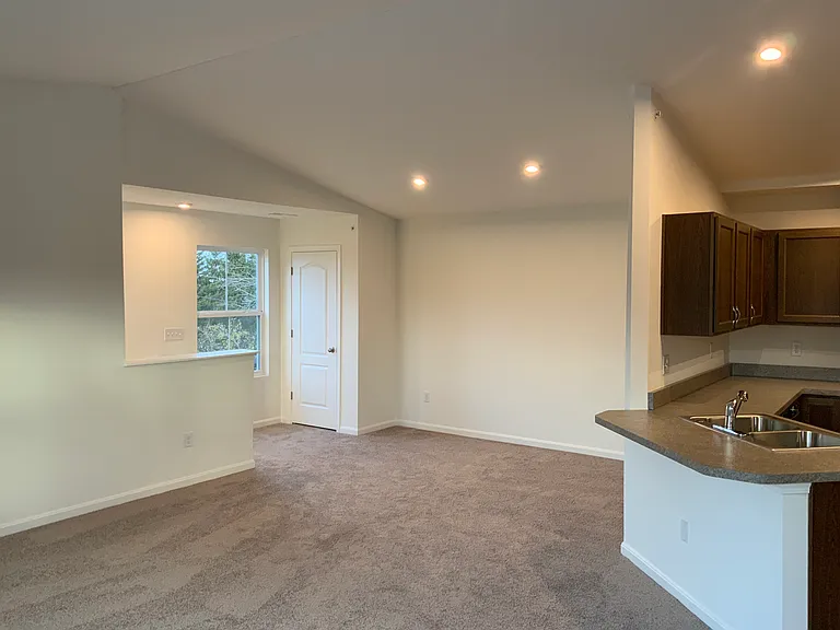 2756 Amberwood Dr — Photo 19