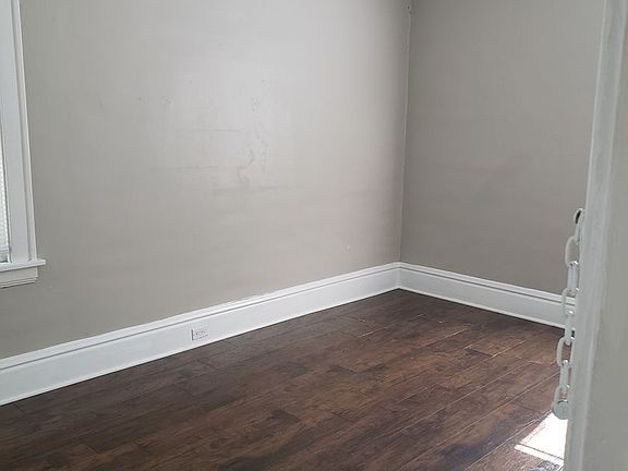 5th image of 333 4th Ave S APT 1