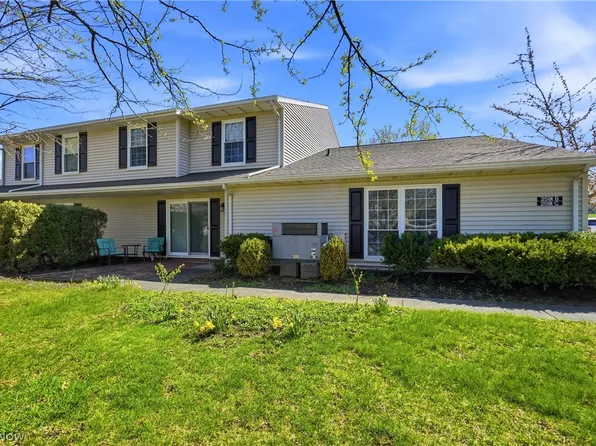 2591 Jefferson Pl Unit B, Stow, OH 44224