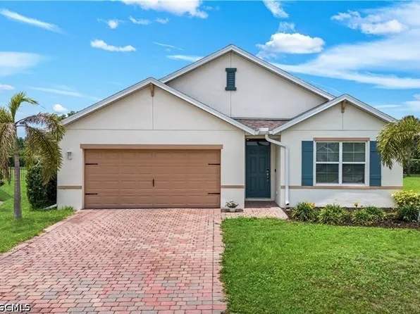 2816 Zaragoza Ct, Cape Coral, FL 33909