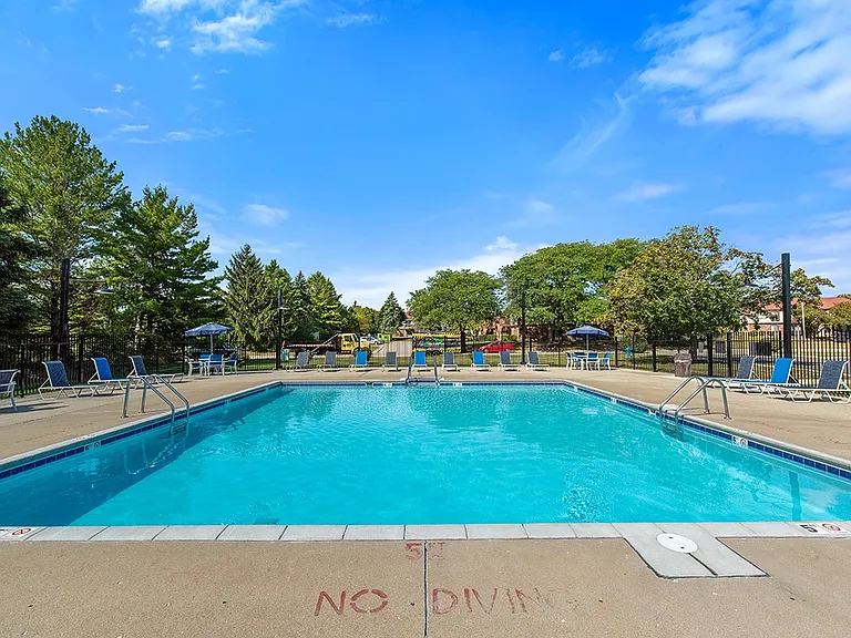 Wood Creek Apartments — Photo 46