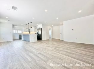 6243 Platt Ave, Woodland Hills, CA 91367