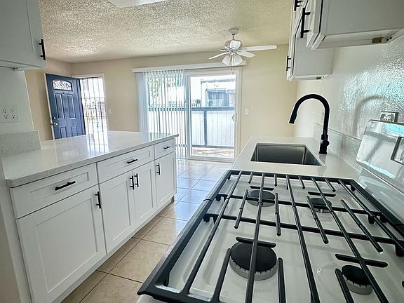 4th image of 1955 Pomona Ave #23
