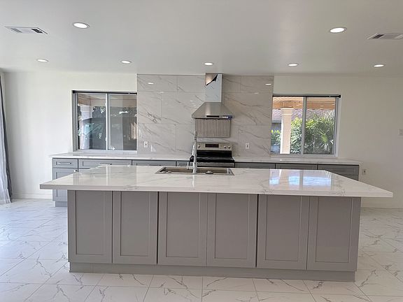 2nd image of 6418 Pratt Dr