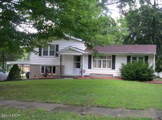 604 Green St, Vienna, IL 62995