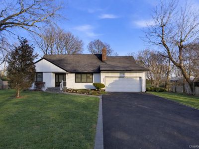 1395 Gardiner Drive, Bay Shore, NY, 11706