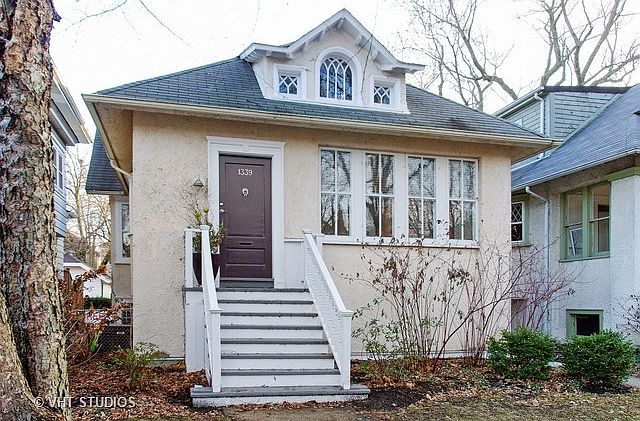 1st image of 1339 W Glenlake Ave