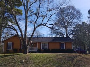 6896 Cedar Dr, Riverdale, GA 30296