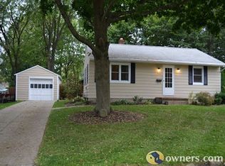 1528 Noble St, Barberton, OH 44203