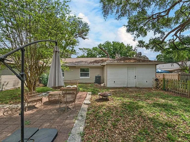 5502 Peach Ave — Photo 40