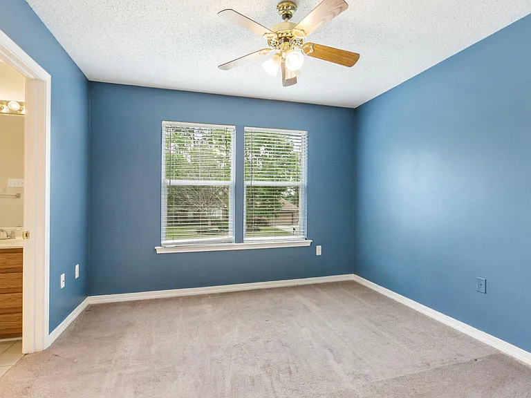472 Vireo Dr — Photo 13
