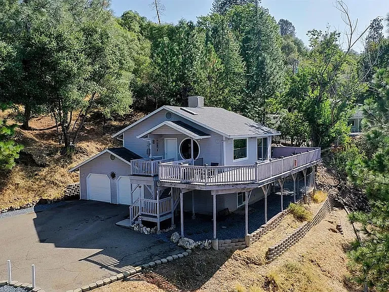 Glory Rd — Photo 1