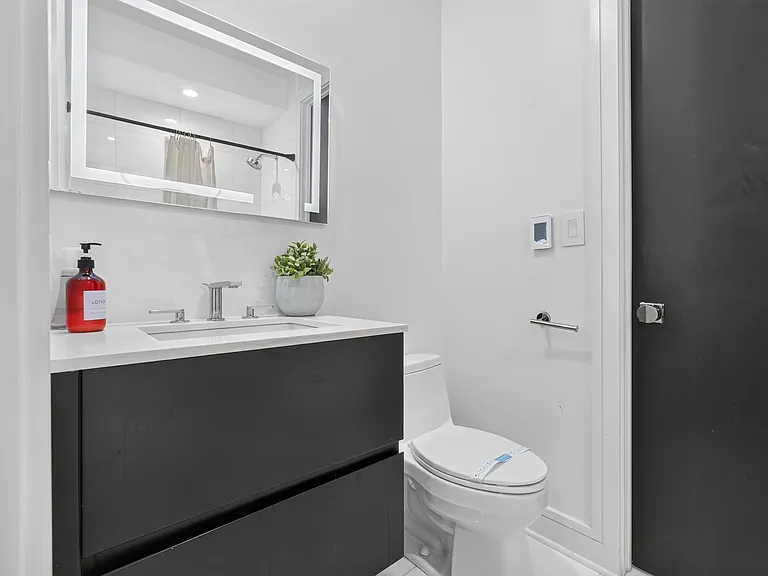 1311 R St NW #1 — Photo 19