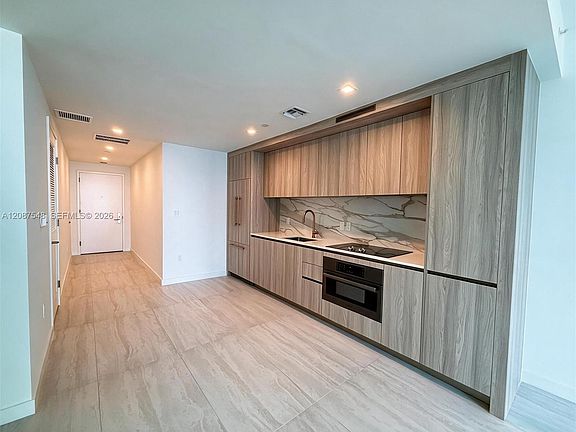 5th image of 77 SE 5th St #4003