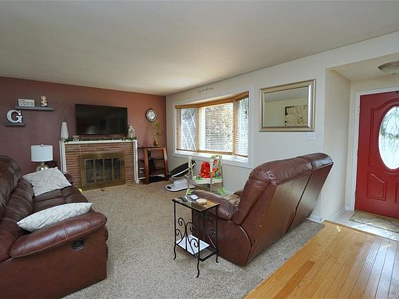 5th image of 62 N Park Ave