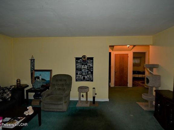 5th image of 90 Roosevelt St