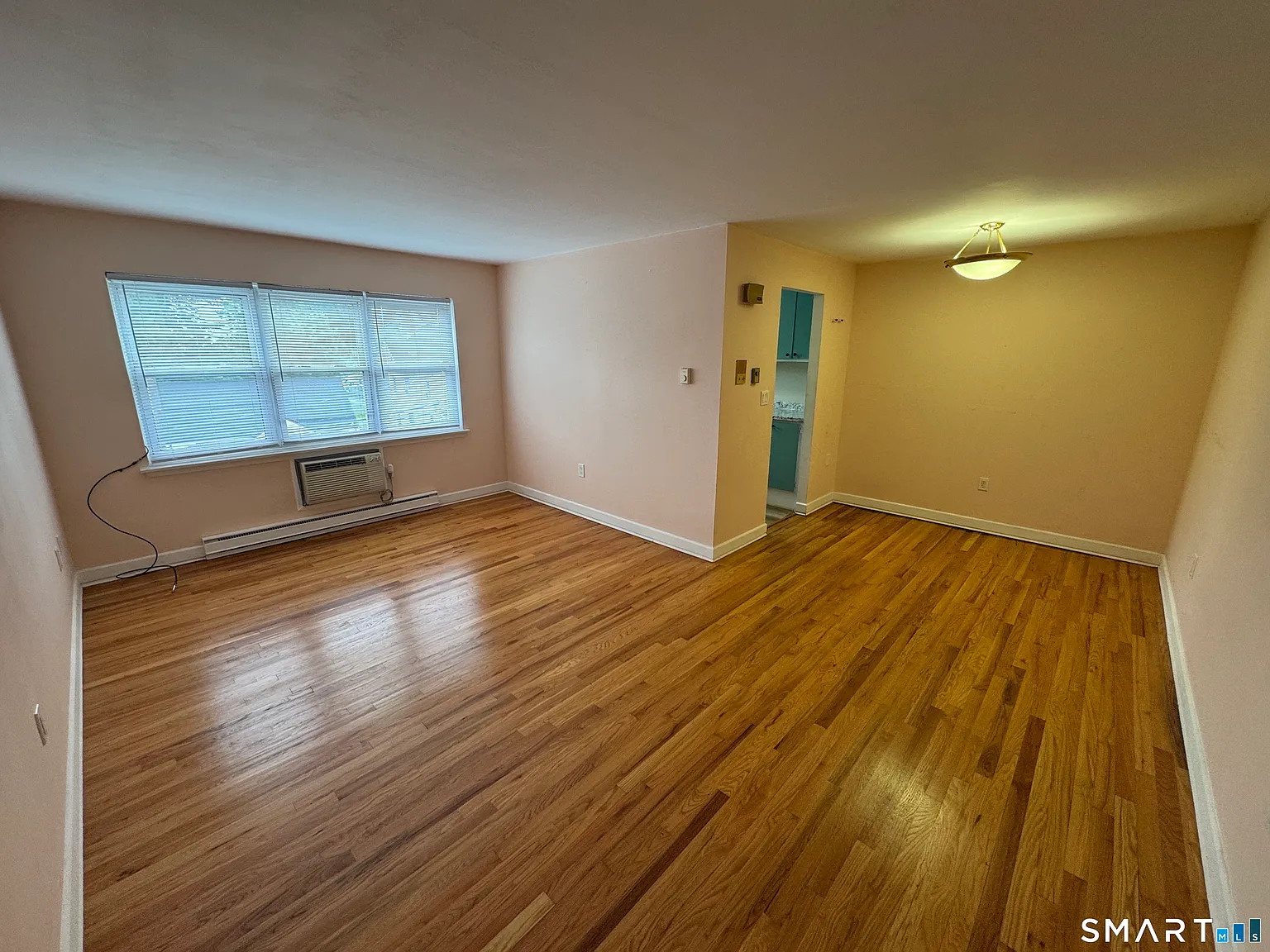 1 bed, 1.0 bath, 633 sqft, $1,200 — Photo 4