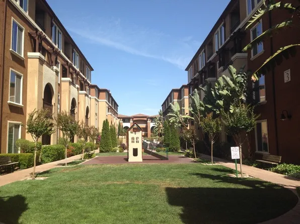 801 S Winchester Blvd APT 4104, San Jose, CA 95128