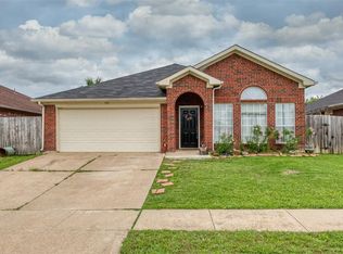 7011 Rovato Dr, Arlington, TX 76001