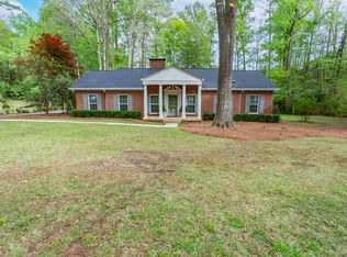 3713 Wimbleton Dr, Mountain Brook, AL 35223