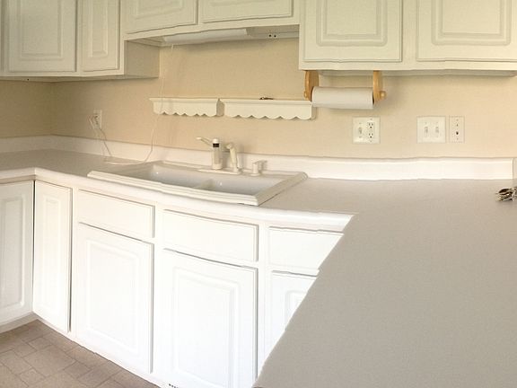 3rd image of 1003 Marcus Ct