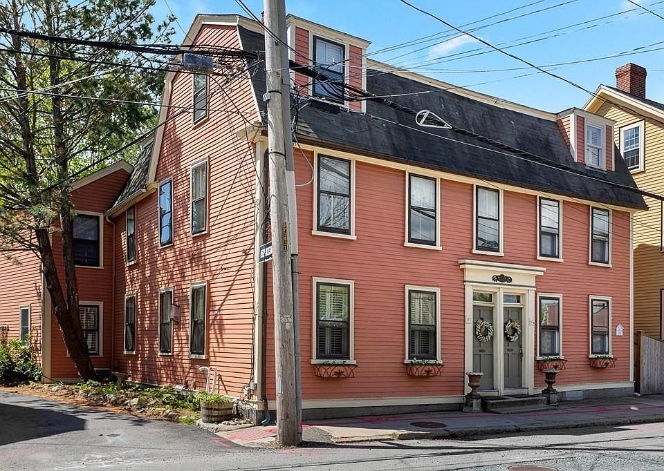 1st image of 97 Essex St #1