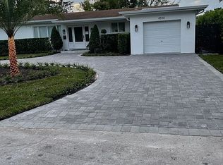 6530 SW 64th Ct, South Miami, FL 33143