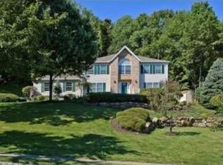14 Rippling Brook Way, Randolph, NJ 07869
