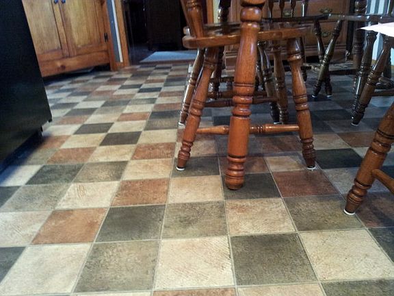 5th image of 831 Marianna Dr