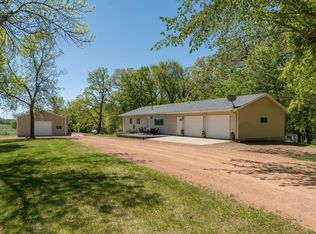 37285 161st Ave, Montgomery, MN 56069