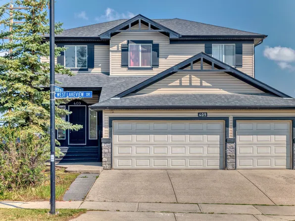 409 W Lakeview Dr, Chestermere, AB T1X 0B3